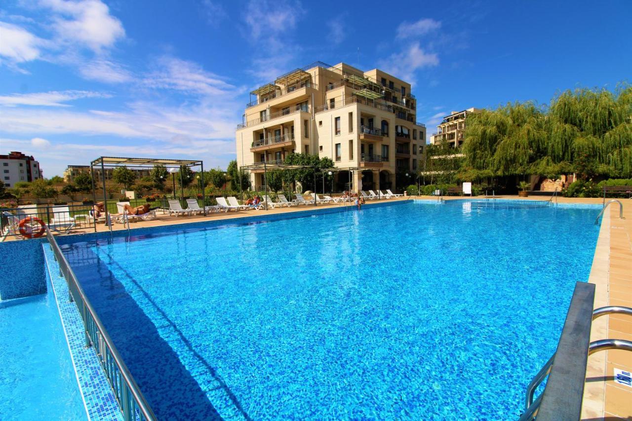Sorrento - Menada Apartments スヴェティ・ヴラス エクステリア 写真