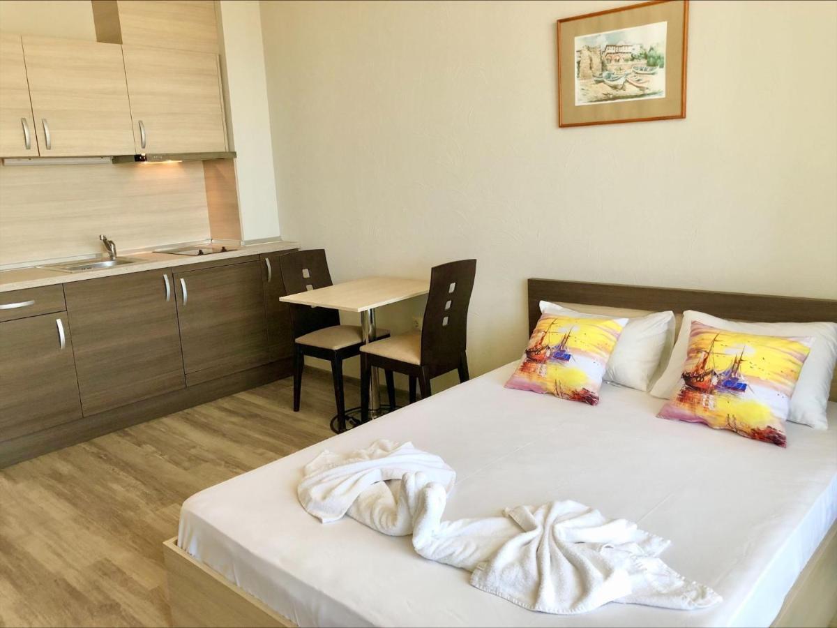 Sorrento - Menada Apartments スヴェティ・ヴラス エクステリア 写真