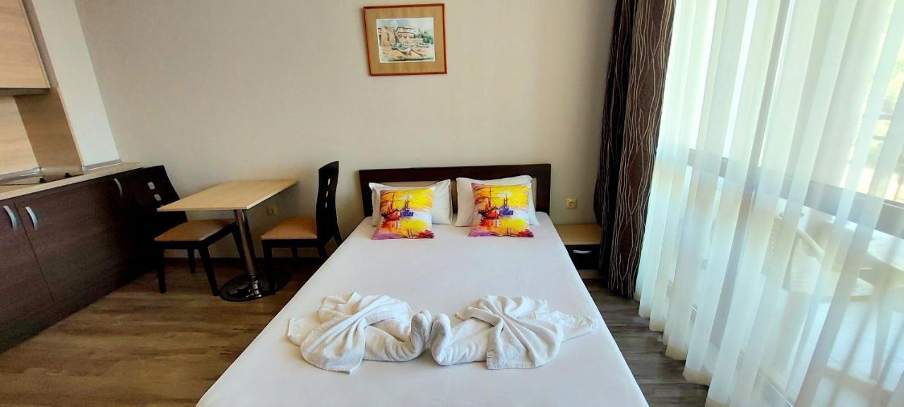 Sorrento - Menada Apartments スヴェティ・ヴラス エクステリア 写真