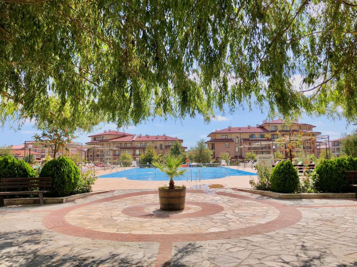 Sorrento - Menada Apartments スヴェティ・ヴラス エクステリア 写真