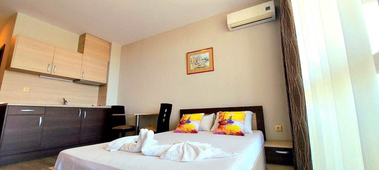 Sorrento - Menada Apartments スヴェティ・ヴラス エクステリア 写真